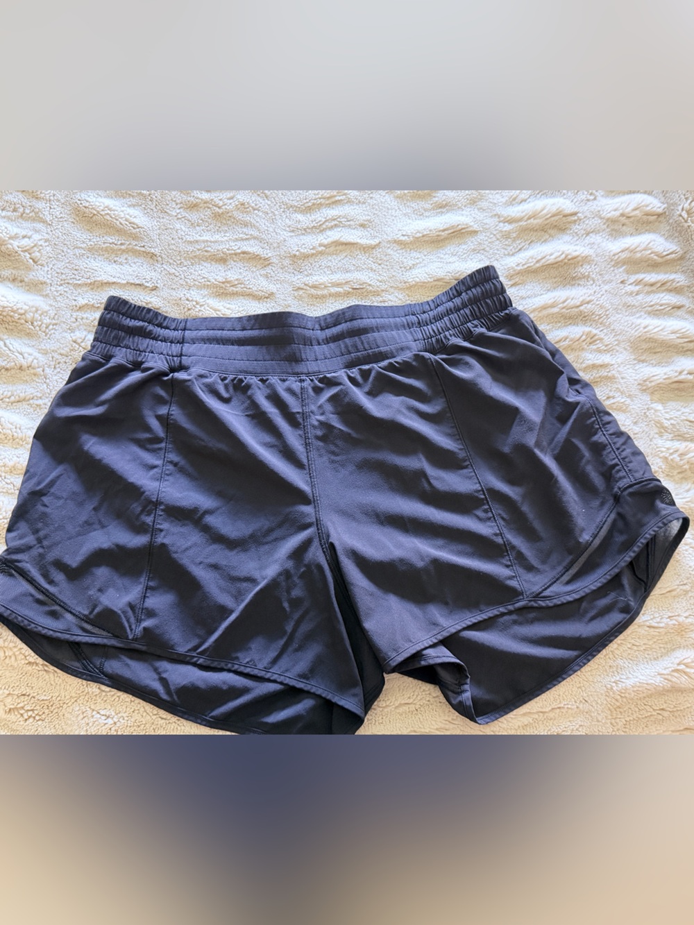 Lululemon Hotty Hot Shorts, Size 12